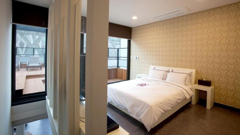 Bao House Pool Villa ยังพย็อง ภายนอก รูปภาพ