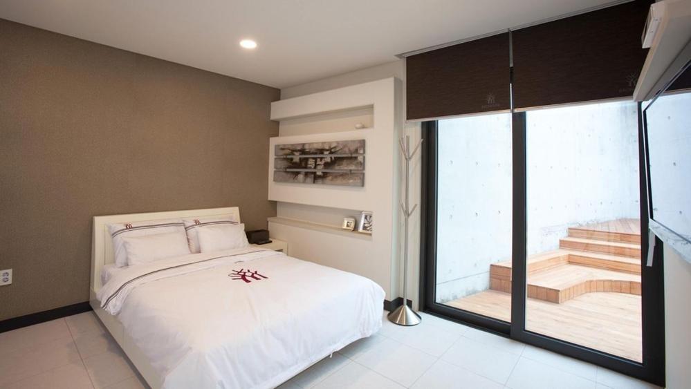 Bao House Pool Villa ยังพย็อง ภายนอก รูปภาพ
