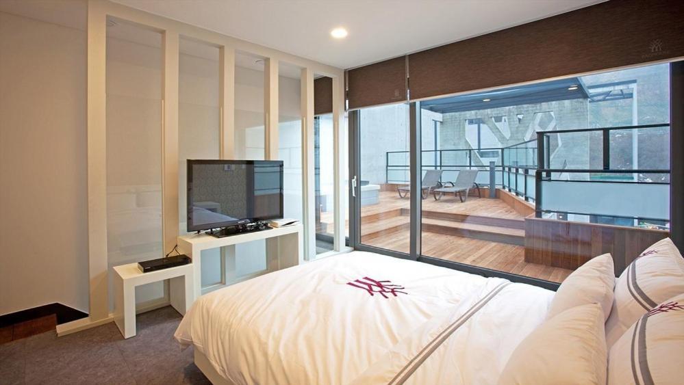 Bao House Pool Villa ยังพย็อง ภายนอก รูปภาพ