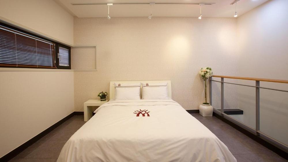 Bao House Pool Villa ยังพย็อง ภายนอก รูปภาพ